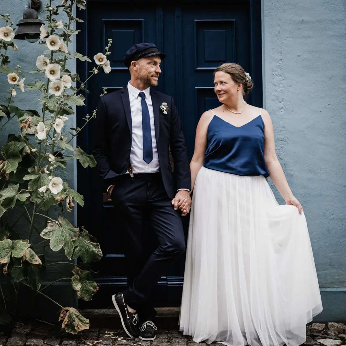 Hand in Hand Brautpaar