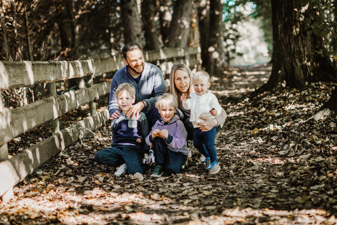 Familie im Herbst