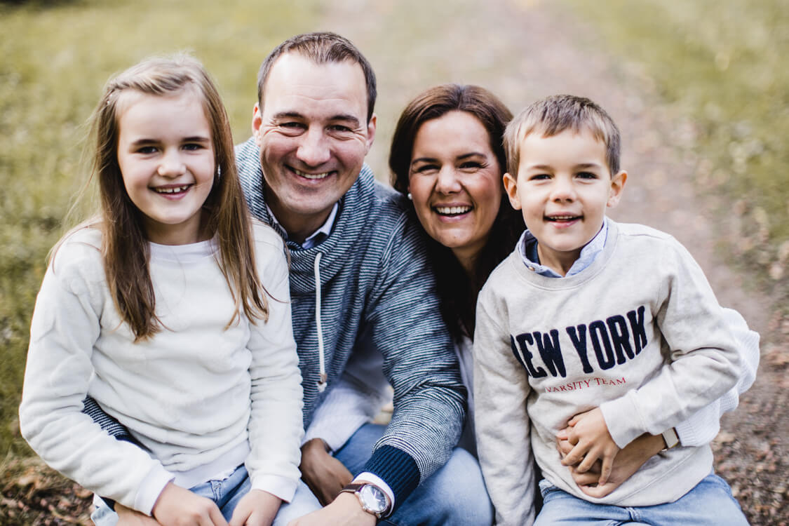 Familie mit zwei Kindern